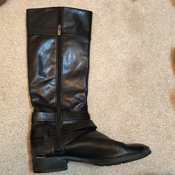 Vince Camuto Boots - Picture 2 of 8